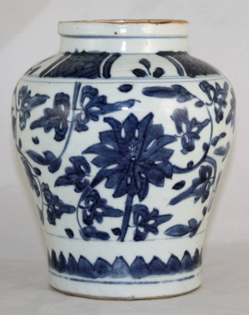 Chinese Ming Dynasty Wanli Blue & White Porcelain Guan Form Lotus Jar