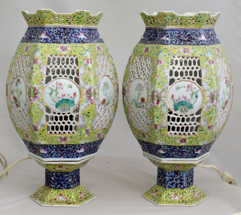 Chinese Qing Republic Famille Rose Porcelain Wedding Marriage Lamps